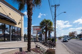 1991 NE Cornell Rd, Hillsboro, OR à louer Photo du bâtiment- Image 2 de 6