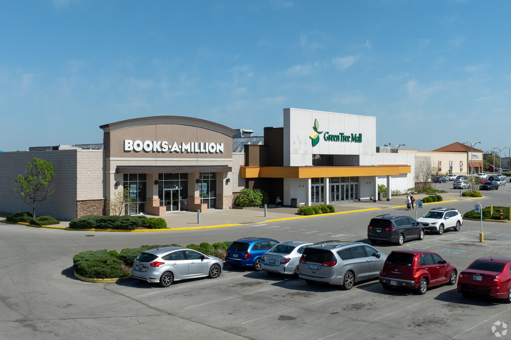 757 E Lewis and Clark Pky, Clarksville, IN for lease Primary Photo- Image 1 of 11