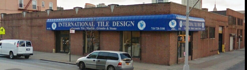 11-50 44th Rd, Long Island City, NY à vendre - Photo du bâtiment - Image 2 de 2