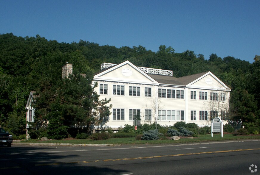 641 Danbury Rd, Ridgefield, CT for lease - Building Photo - Image 1 of 12