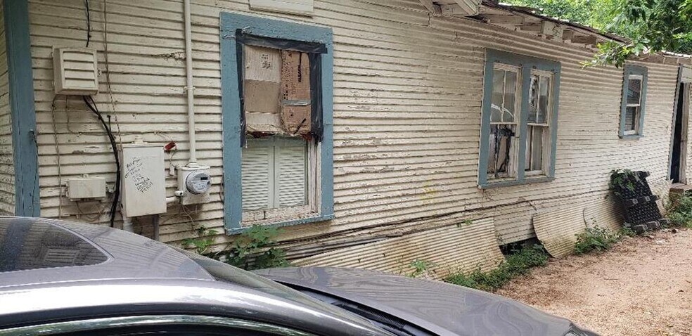 606 N Danville St, Willis, TX à vendre - Photo du bâtiment - Image 3 de 5