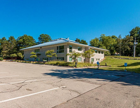 1493 Centre Rd, Hamilton, ON for lease Building Photo- Image 1 of 13