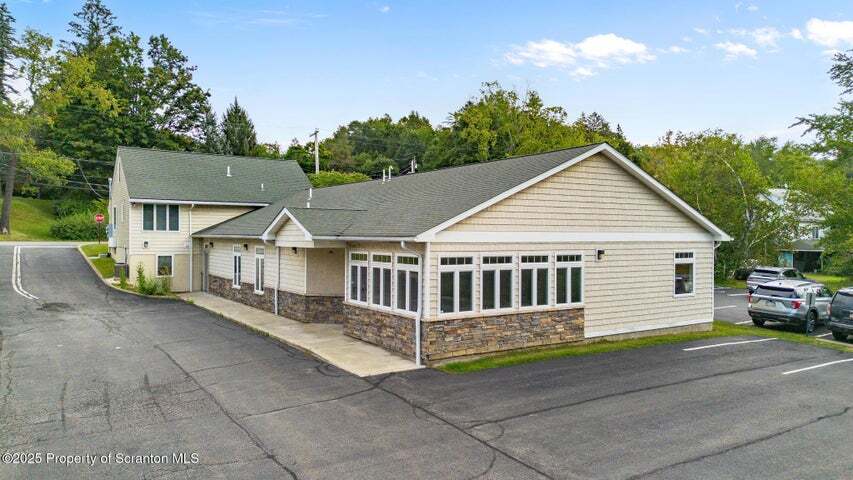 401 N State St, Clarks Summit, PA for sale Building Photo- Image 1 of 6