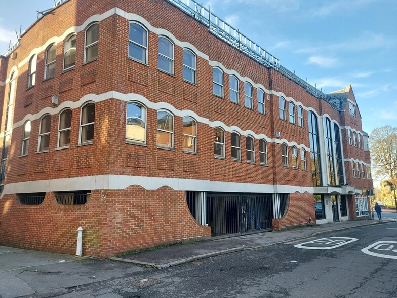 97-101 High St, Tonbridge for sale - Building Photo - Image 2 of 22