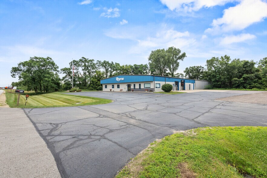 N6832 US Highway 51 S, Portage, WI for sale - Building Photo - Image 2 of 84
