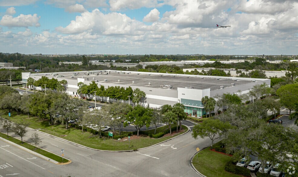 4140 SW 30th Ave, Fort Lauderdale, FL à louer - Aérien - Image 3 de 7