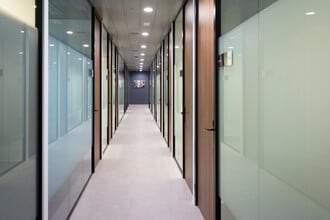 Paseo del Club Deportivo, 1, Pozuelo de Alarcón, Madrid for lease Interior Photo- Image 1 of 4