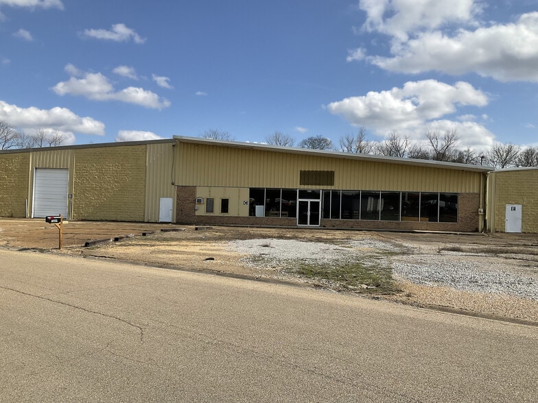 2872 Mattox St, Tupelo, MS à louer - Photo du bâtiment - Image 2 de 3