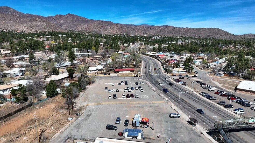 1399 Diamond Dr, Los Alamos, NM à louer - Vidéo sur l’inscription commerciale - Image 2 de 5