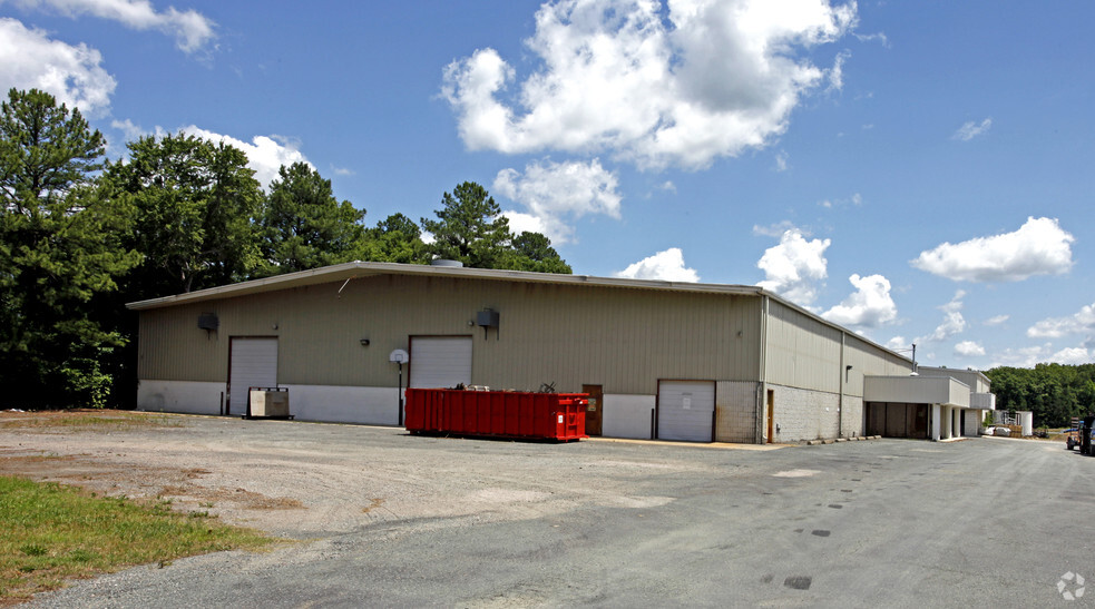 11080 Air Park Rd, Ashland, VA à louer - Photo principale - Image 1 de 2