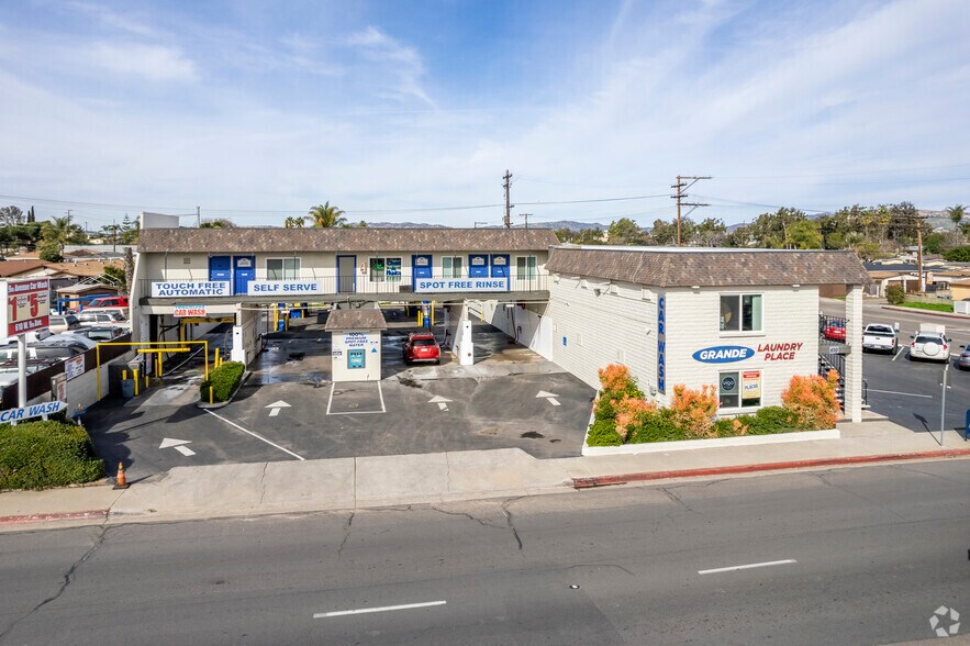 610 W 9th Ave, Escondido, CA à louer - Photo principale - Image 1 de 2