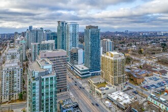 5250 Yonge St, Toronto, ON - AERIAL map view