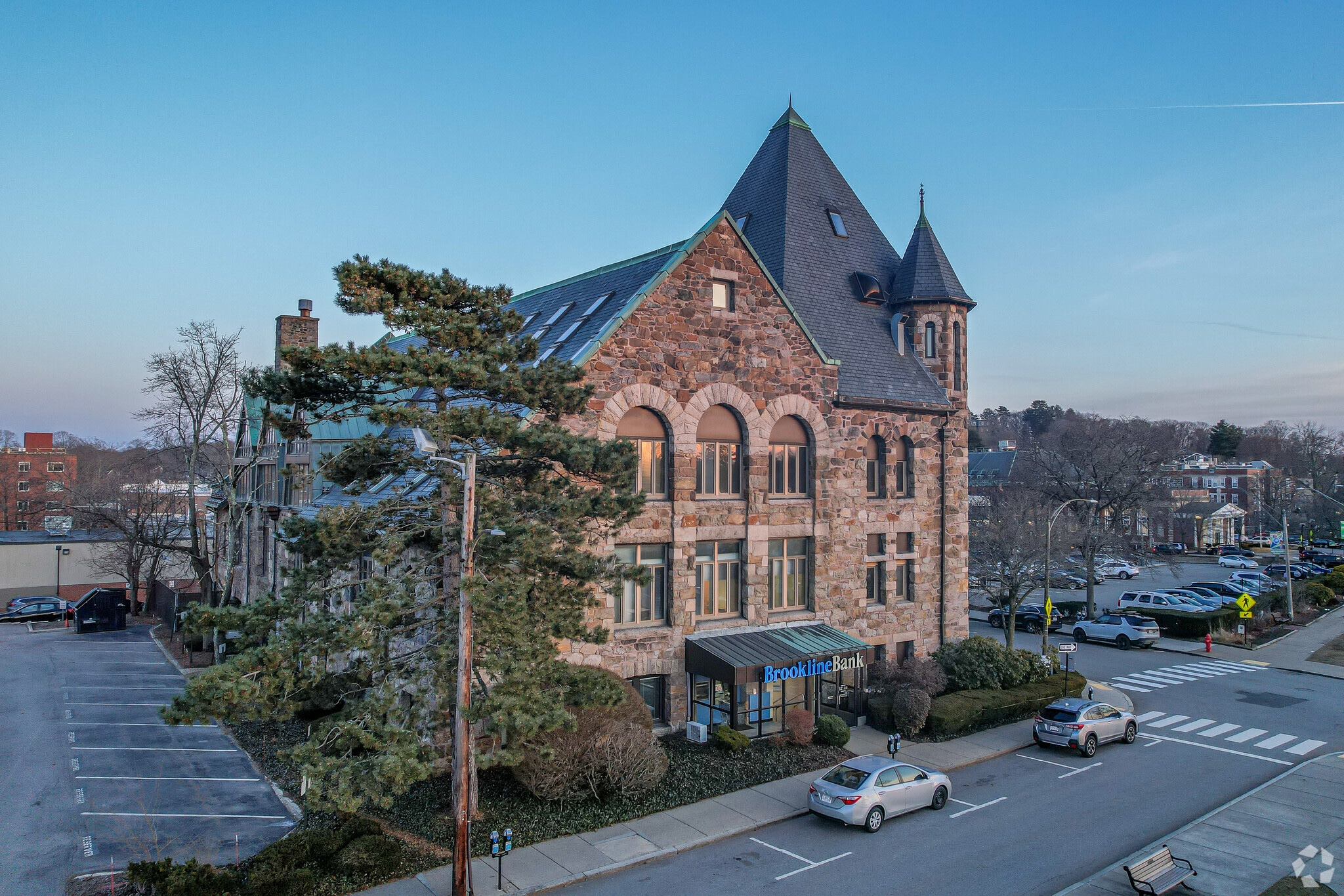 10 Langley Rd, Newton, MA for lease Primary Photo- Image 1 of 19