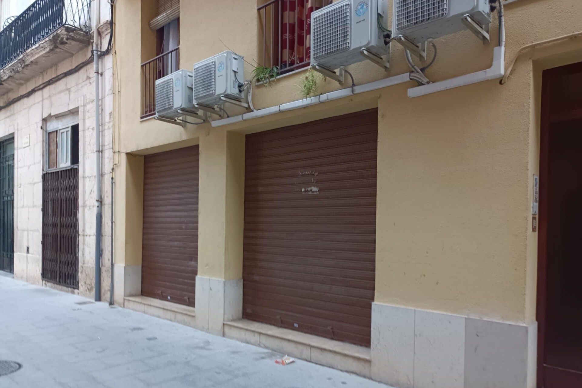 Retail in Tortosa, Tarragona for lease Interior Photo- Image 1 of 5