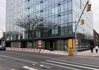 Plus de détails pour 45-02 Queens Blvd, Sunnyside, NY - Commerce de détail à louer
