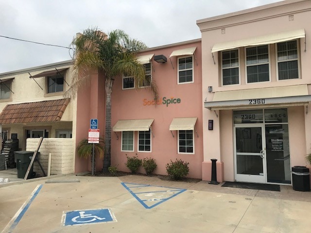 2360-2364 E Ventura Blvd, Camarillo, CA for lease - Building Photo - Image 2 of 8