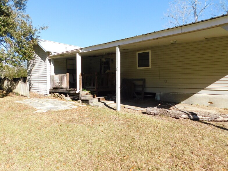 7047 Kiln Delisle Rd, Pass Christian, MS à vendre - Photo du bâtiment - Image 3 de 14