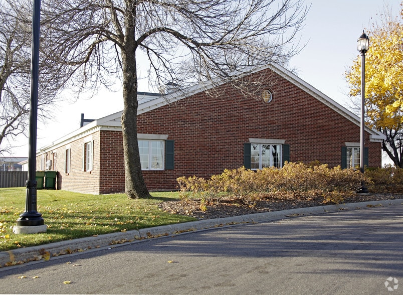 130 Park Ave S, Saint Cloud, MN for sale - Building Photo - Image 2 of 27