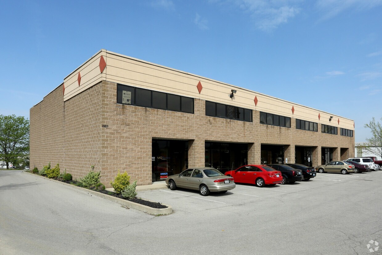 10821 Plantside Dr, Louisville, KY for lease Interior Photo- Image 1 of 9