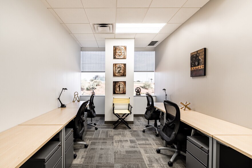 4600 E Washington St, Phoenix, AZ à louer - Photo intérieure - Image 3 de 5