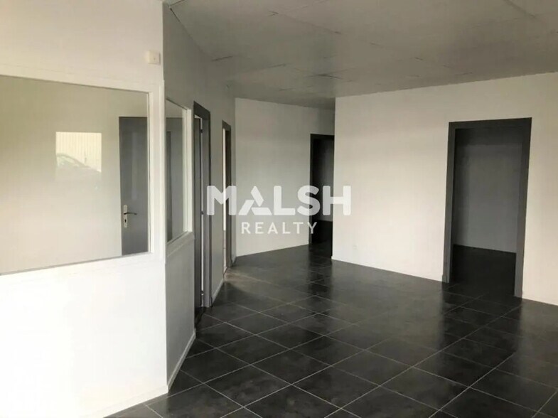 Bureau dans Rillieux-la-Pape à louer - Photo intérieure - Image 3 de 3