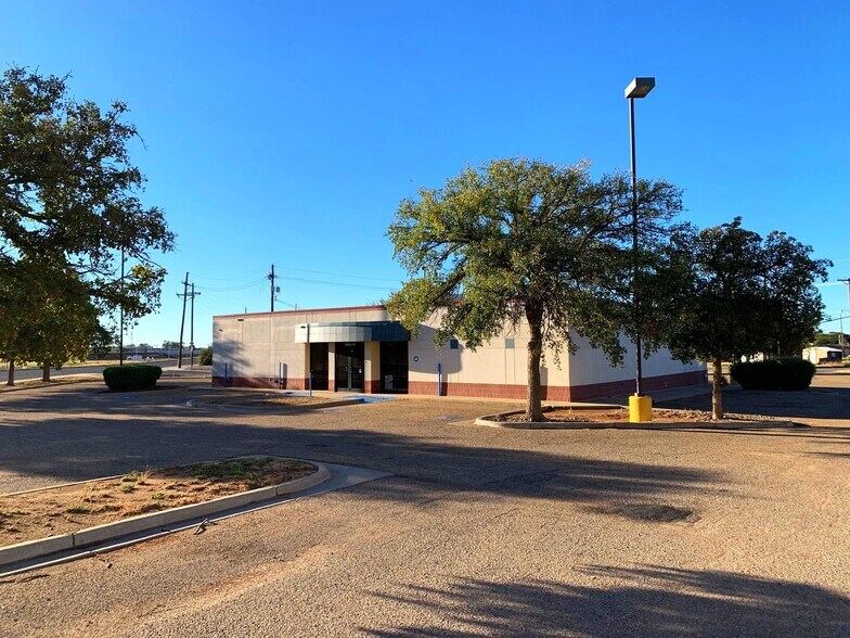 3620 I-27, Lubbock, TX for lease - Building Photo - Image 2 of 11