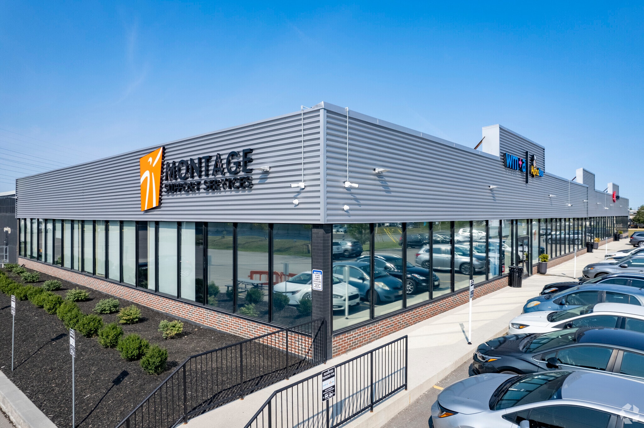 130 North Queen St, Toronto, ON à vendre Photo principale- Image 1 de 1