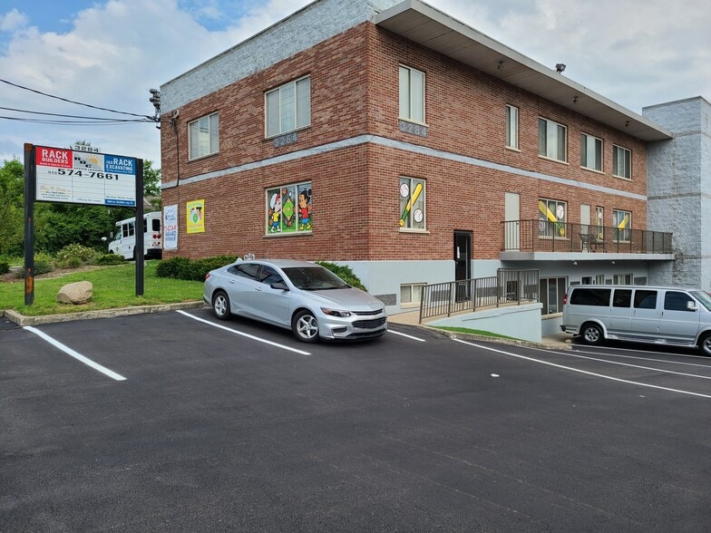 3284 W North Bend Rd, Cincinnati, OH for sale - Building Photo - Image 2 of 23