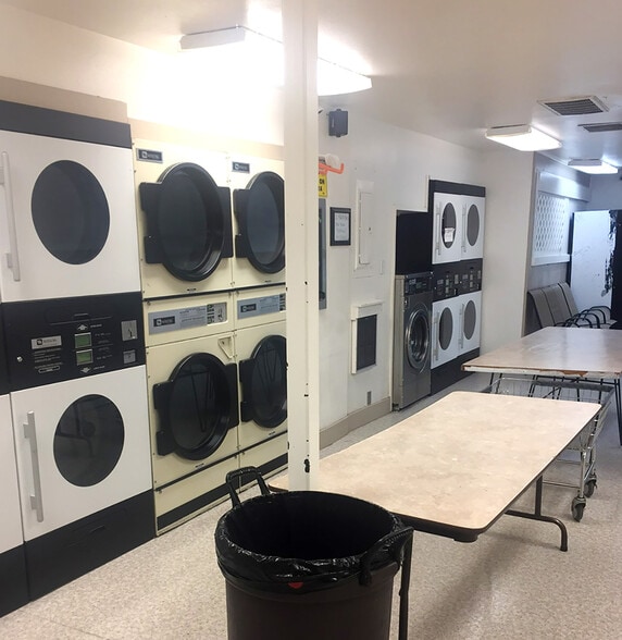 84 Wapato way, Manson, WA for sale - Interior Photo - Image 3 of 10