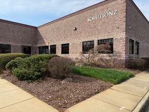 5100 Old Pineville Rd, Charlotte, NC for lease Building Photo- Image 1 of 12