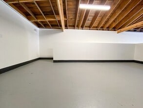 940 SE Madison St, Portland, OR à louer Photo intérieure- Image 2 de 10