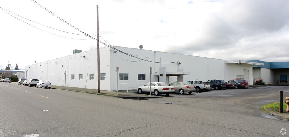 5111 SE 26th Ave, Portland, OR for sale - Building Photo - Image 2 of 4