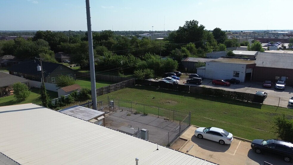 701 SE 29th St, Oklahoma City, OK à vendre - Vidéo sur l’inscription commerciale - Image 2 de 6