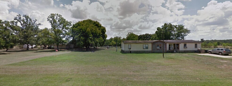 17111 Self Rd, Tomball, TX à vendre - Photo du bâtiment - Image 2 de 3