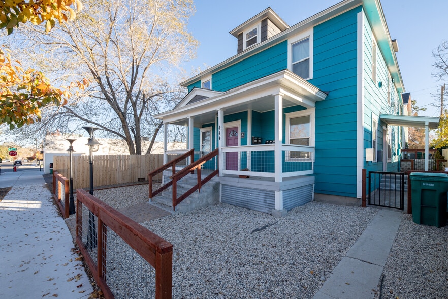 444 Roberts St, Reno, NV for sale - Building Photo - Image 2 of 12