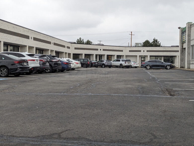 8054 Darrow Rd, Twinsburg, OH for lease - Building Photo - Image 3 of 5