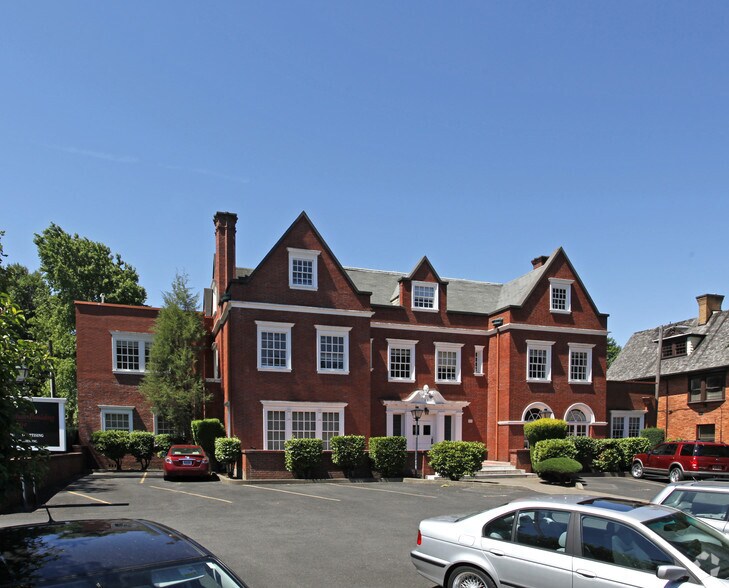 811 NW 19th Ave, Portland, OR à louer - Photo principale - Image 1 de 10