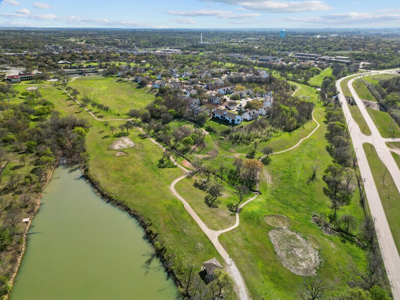 5500 Randol Mill Rd, Fort Worth, TX à vendre - Photo du bâtiment - Image 3 de 18