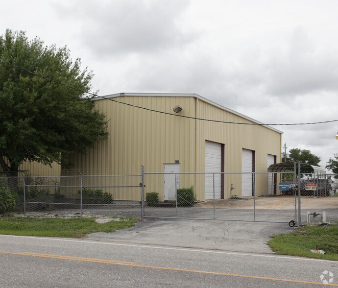 215 E Mckenzie St, Punta Gorda, FL à vendre - Photo principale - Image 1 de 2