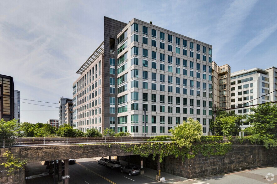 425 3rd St SW, Washington, DC à louer - Photo du bâtiment - Image 2 de 5