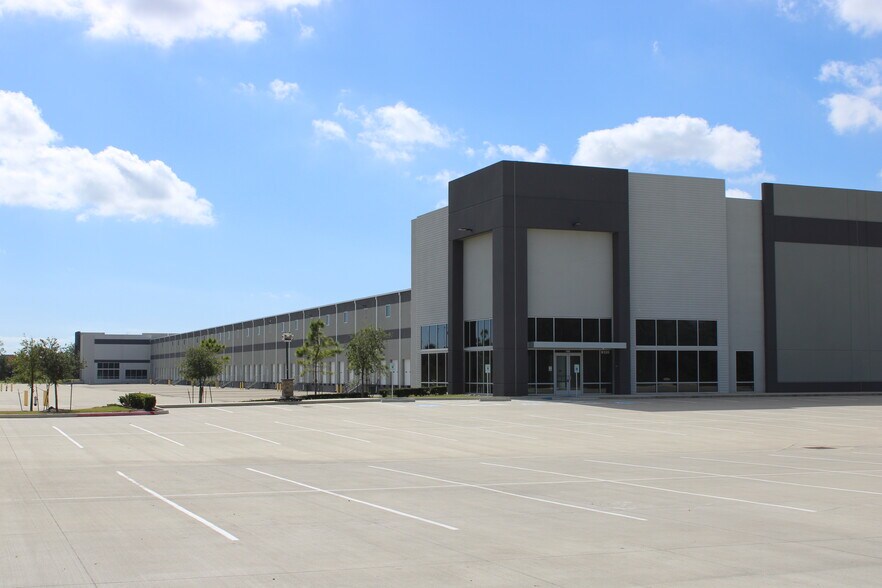I-10 East & Sjolander Rd, Baytown, TX à louer - Photo du bâtiment - Image 2 de 6