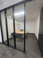 425 S Financial Pl, Chicago, IL for lease Building Photo- Image 2 of 4