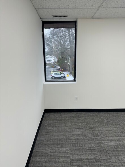600 S Livingston Ave, Livingston, NJ à louer - Photo du bâtiment - Image 3 de 6
