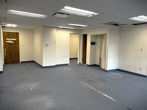 2631 Merrick Rd, Bellmore, NY for lease Interior Photo- Image 1 of 3