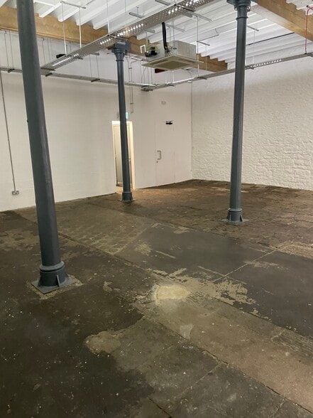 35 King St, Bristol for lease - Interior Photo - Image 2 of 3