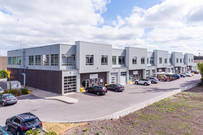 Plus de détails pour 65 Denzil Doyle Crt, Ottawa, ON - Flex à vendre