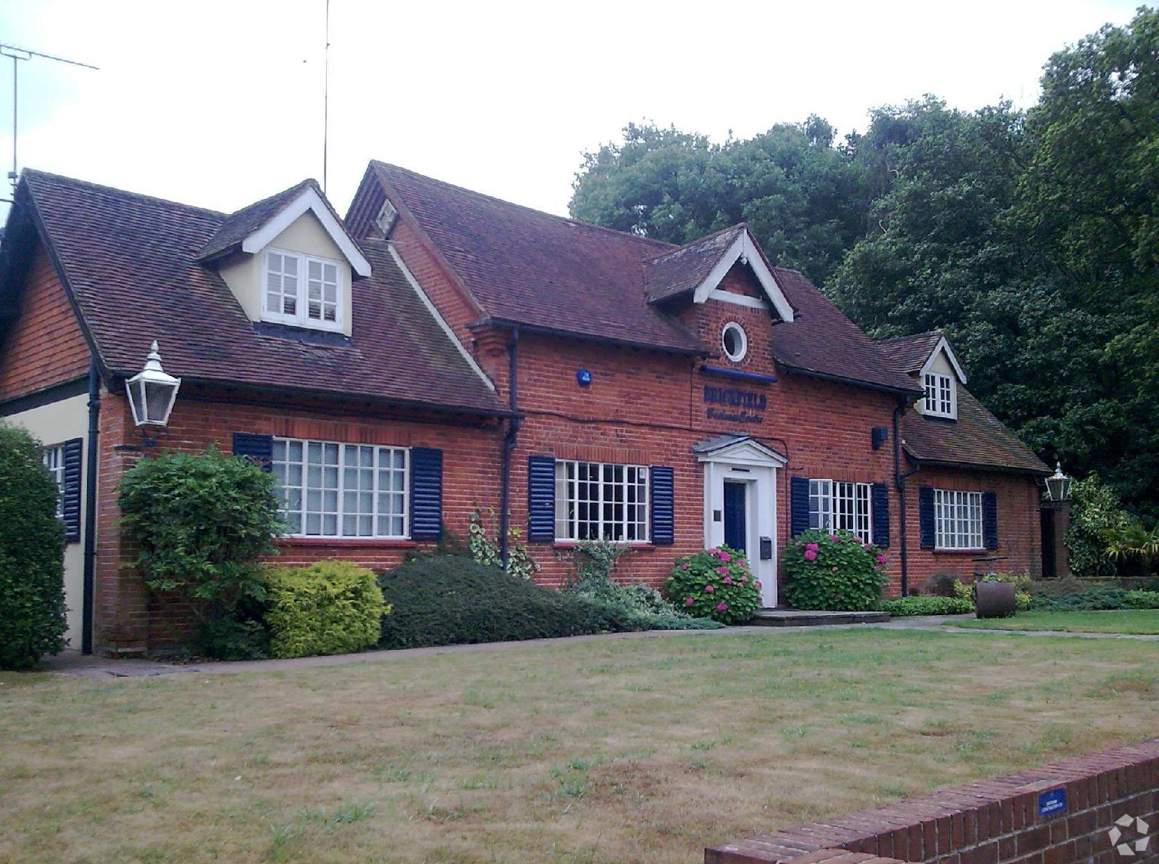 High Rd, Epping à louer Photo principale- Image 1 de 2