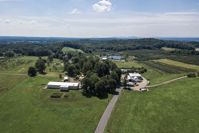 Plus de détails pour 245 Guski Rd, Red Hook, NY - Terrain à vendre