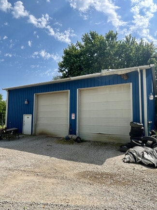 More details for 15245 Emerald Isle Dr, Clive, IA - Industrial for Sale