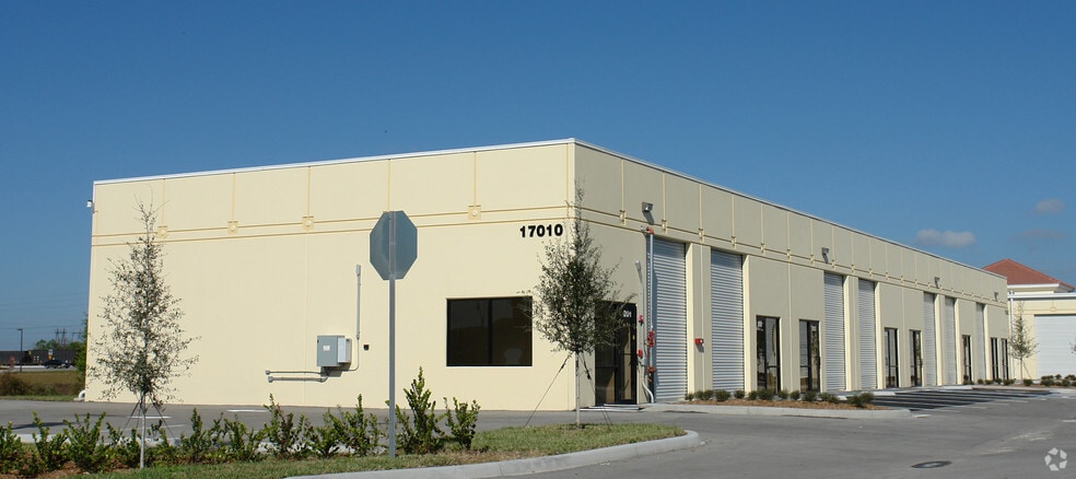 17010 Alico Commerce Ct, Fort Myers, FL à louer - Photo du bâtiment - Image 3 de 4